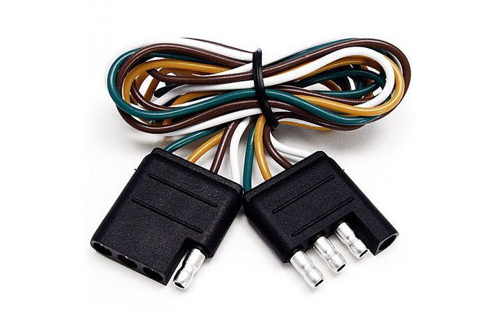 4-Way Flat Molded Female & 4-Way Flat Molded Male Trailer Connectors with Polarized Plugs.