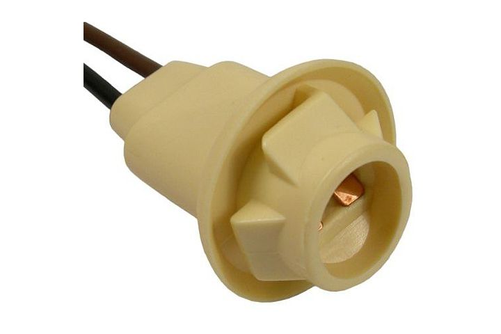2590F 2-Wire Universal Double Contact Side Marker, Corner & License Plate Light Socket.
