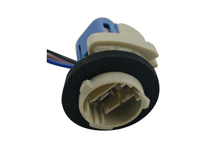 3-Wire GM Double Contact Back-Up, Park, Stop, Tail & Turn Light Socket.
